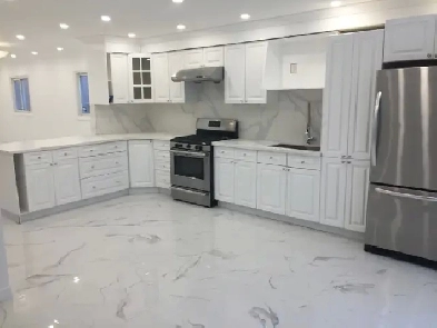 Main Detached House to Rent 4Beds H'land Mississauga Image# 1