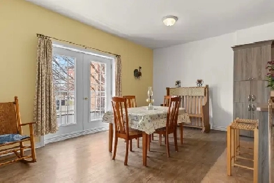 condo 2 chambre / 1 stationnement Image# 1