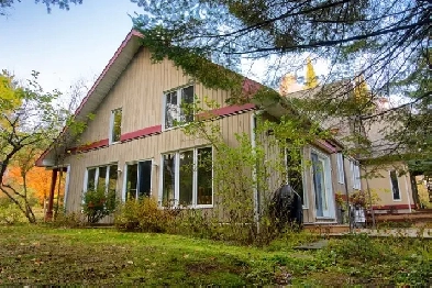 Lakefront Home for Rent – Just 30 Minutes from Ottawa Downtown Image# 4