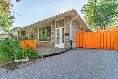 3 bedroom, 1 washroom house at Bramlea and Avondale Image# 6