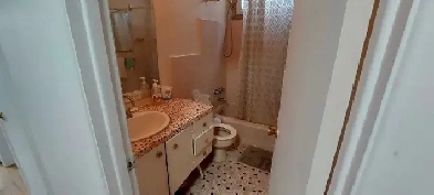 5 1/2 furnished apartment in Montreal Image# 1