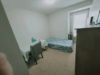 One private room available for Rent: Bovaird & Creditv Image# 1