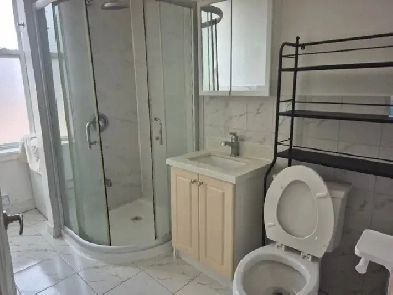 student apartment for rent Image# 1