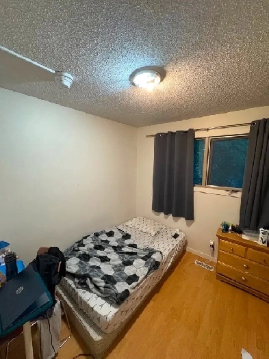 Room for rent in Lethbridge west Image# 2