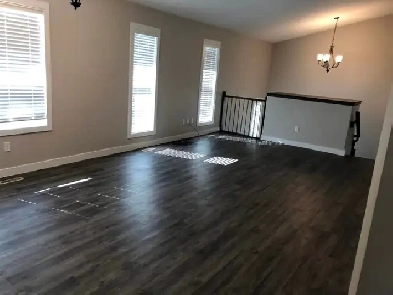 3 Bed    1.5 Baths ALL Included- Point Saint Charles Image# 2