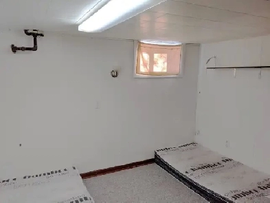 Female Student Housing - Shared Furnished Room Available Image# 5