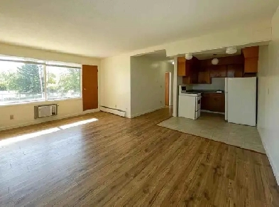 Room for Rent – Female Only Image# 2