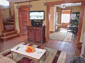 WATERFRONT ROOM FOR RENT CONTRACTORS NURSES TRENT HILLS Image# 1