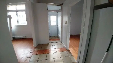 4 1/2 Renovated Apartment in CDN/NDG Image# 2
