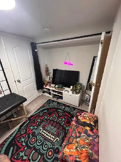 room for rent Image# 2