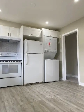 THREE BEDROOM APARTMENT CENTRAL LOCATION Image# 1