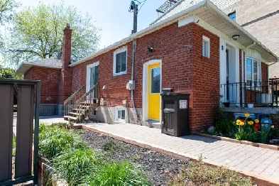 For Lease - 1 Bed Apartment Walking Distance to Kipling Subway Image# 5