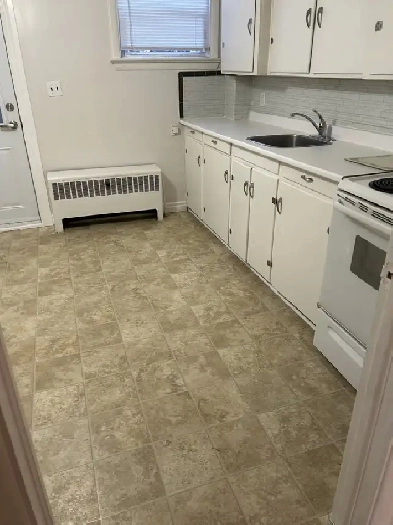 2-Bedroom Apartment in the Heart of the City-Steps from Campuses Image# 2