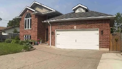 House for sale / Forest , Lambton Shores Ontario Image# 6