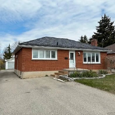 Fanshawe Student House - $800/m inclusive Image# 6