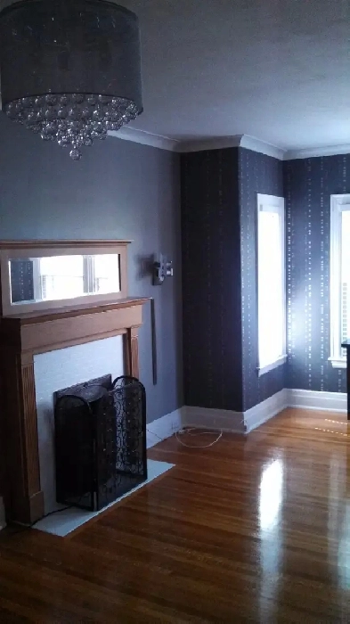 A wonderful 2 bedroom apartment in Century home Image# 9
