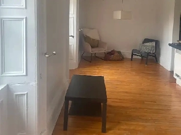 1-Bedroom Apartment in the Heart of Downtown Montre Image# 1