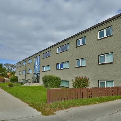 2 BR Apartment in St Boniface Available in July 1 Image# 1