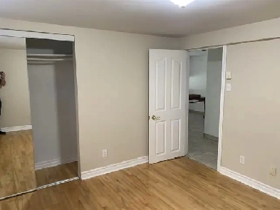 Grand 5 1/2 a louer appartement très propre Image# 1