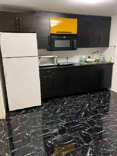 Room For Rent in Basement- Oakvillle Image# 1