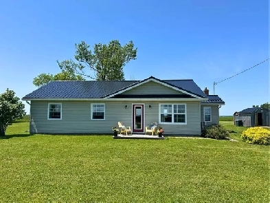 3-Bedroom Home with Water Views – Steps from the Beach! Image# 4