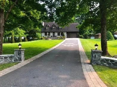 Charming Custom Canadiana Home on a Serene Half-Acre Lot Image# 25
