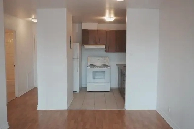 Beau 3 1/2 rénové – Métro Honoré-Beaugrand  - Tout inclus Image# 1
