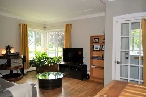 Verdun Crawford Park Spacious Ground Floor 5½ Incl.  Basement Image# 1