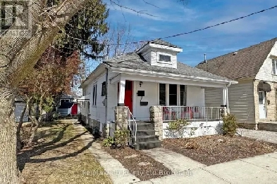 Three Bedroom Student Rental Housing close to UWO and Downtown Image# 4
