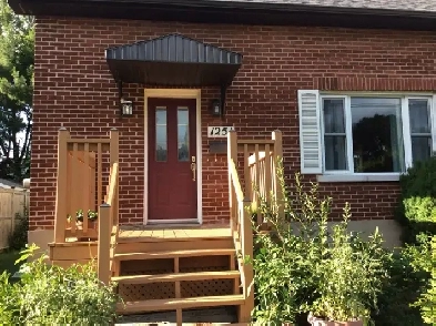 3 bedroom house for rent – September 13, 2025- Alta Vista Image# 1