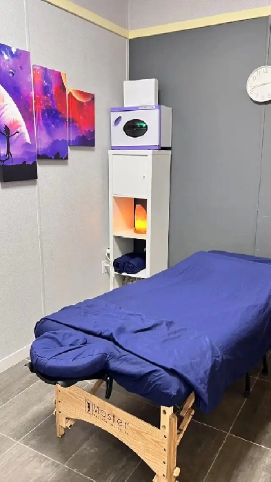 Massage studio for rent in Calgary 卡尔加里按摩工作室出租 Image# 2