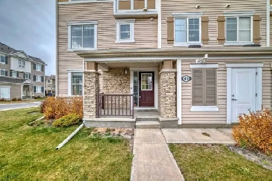 Townhouse for rent Image# 3