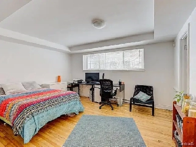 A Louer, magnifique  2  1/2, meublé Image# 1