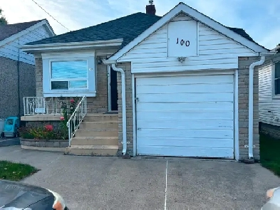 Detached House for Sale Hamilton Image# 1