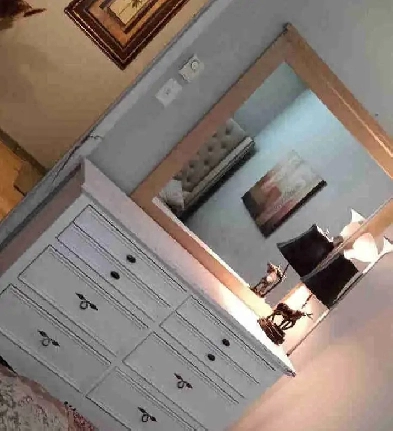 Room for rent Montreal Downtown 5 min metro Image# 1