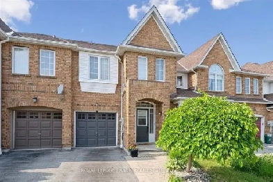 ⚡WELL MAINTAINED 3 BDRM FREEHOLD TOWNHOUSE IN PRIME LOCATION! Image# 13