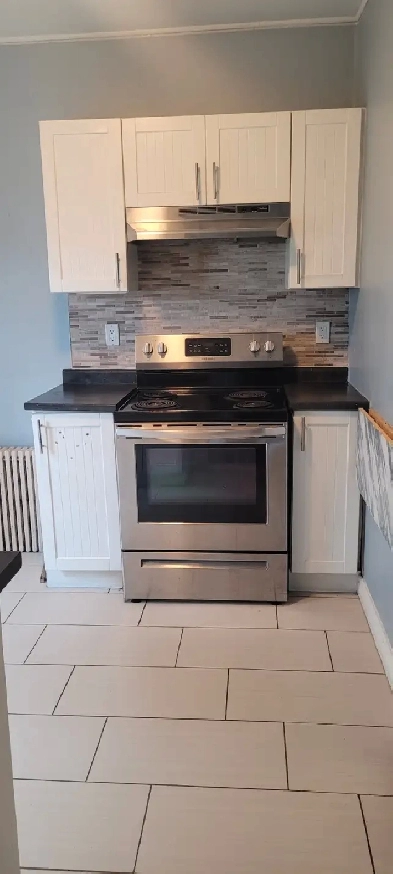 1 BEDROOM AVAILABLE Image# 6