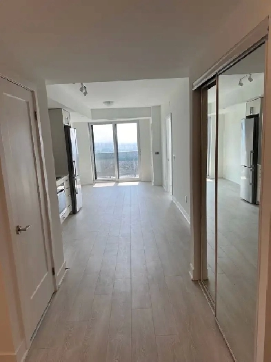 BRAND NEW Luxury Condo FOR LEASE : UC Tower 2, SIMCOE NORTH Image# 1