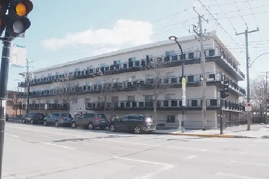 Métro Jarry - Beau 3 1/2 rénové Image# 1