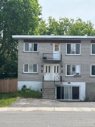 Rental  Bachelor 3 1/2 in Pierrefonds-Montréal Image# 1