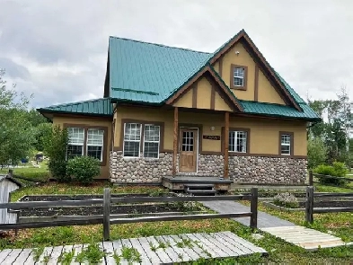 Cabin for Sale - Fowler Lake, Saskatchewan Image# 3