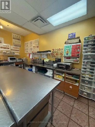 Profitable Gift & Dessert Business for Sale – Oakville Image# 1