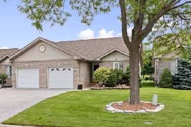 1818 Castleton Avenue, Windsor Image# 1