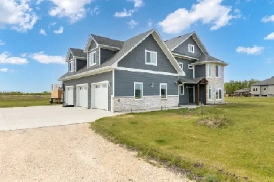 242 Calla Drive, Grande Pointe Image# 1
