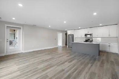 1 Bedroom   Den Elation Suites - Plan B Image# 2