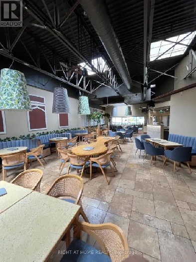 Restaurant Lounge & Bar – Turnkey Opportunity Image# 1