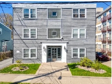 2 bedroom Apartment subletting. July-August. Close to downtown Image# 2