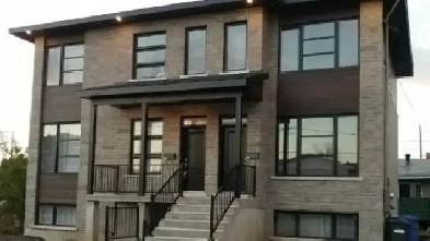 4 ½ Appartement renové  à louer à Longueuil DELUXE Image# 1