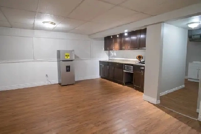 All Inclusive 1 Bedroom Lower Unit in Niagara Falls! Image# 3