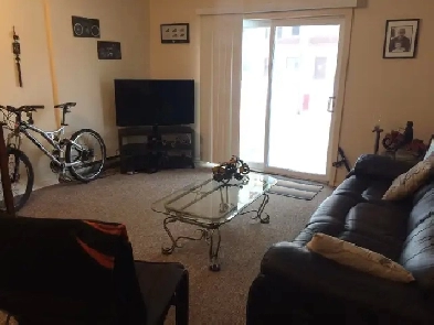 One Bedroom Apt – Smoke Free Secure Building – August 1st Image# 1